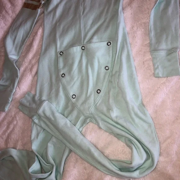 PINK Victoria’s Secret winter thermal long sleeve onesie with butt flap - Picture 5 of 9